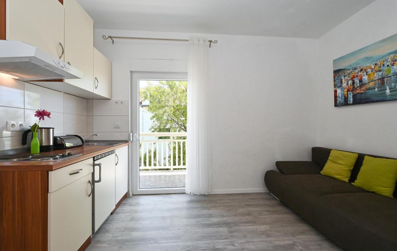 Apartments Villa Filip Трогір Екстер'єр фото