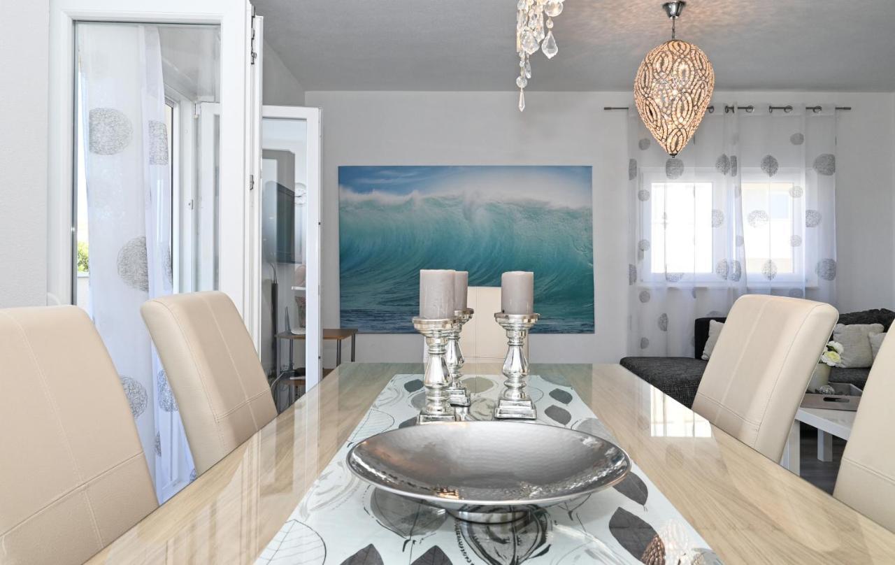 Apartments Villa Filip Трогір Екстер'єр фото